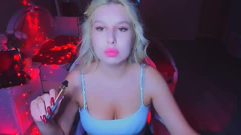 ChloeRicci online show from 10.15.25