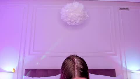 Chloe online show from 04.09.26