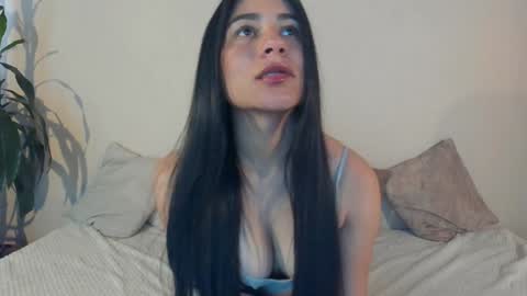 ChloeTurner  online show from 02.02.25