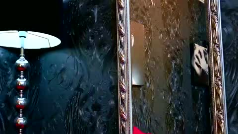 Chloe Vee online show from 02.23.25