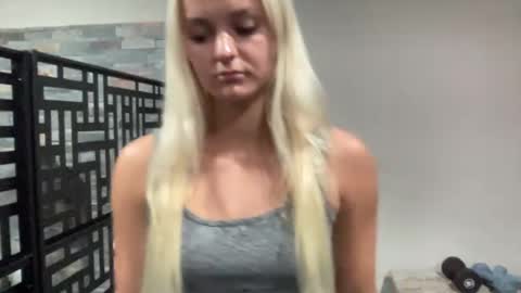 Chloe Babe online show from 01.18.26