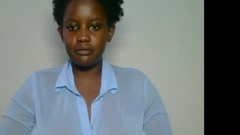 Snapshot of chocolate_queen25 chatting on 04.15.26 chocolate queen25 online show from 04.15.26