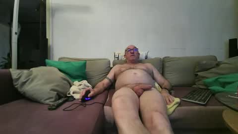 chrichrix38 online show from 03.22.26