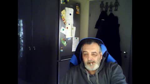 Snapshot of chris250268 chatting on 04.04.26 Chris online show from 04.04.26