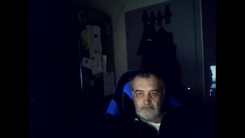 Snapshot of chris250268 chatting on 04.12.26 Chris online show from 04.12.26