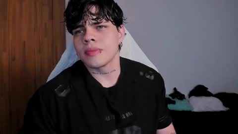 Snapshot of chris_cooperr chatting on 02.19.25 Chris Cooper Independent model online show from 02.19.25