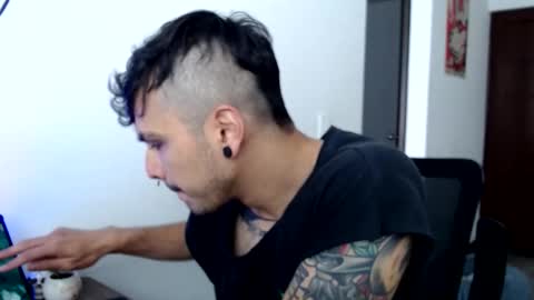 Im back here lets play hard online show from 12.13.25