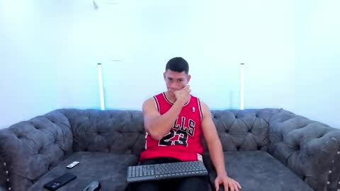 Snapshot of chris_diamonnd chatting on 01.11.26 Chris Diamond online show from 01.11.26