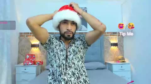 Snapshot of chris_kizz chatting on 12.23.24 chris_kizz online show from 12.23.24