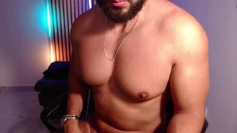 cris         Twitter magnum101010 insta magnumc20 online show from 01.17.26