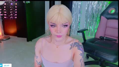 juli   Instagram july rv17 - Twitter juli rv17     online show from 01.31.25