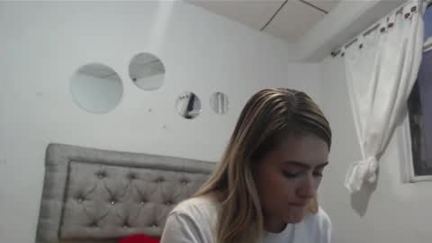 Yarixa online show from 12.12.24