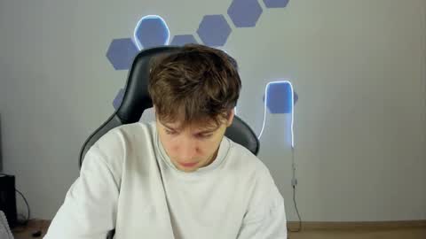 Snapshot of chris_tyson chatting on 12.03.24 Chris Tyson online show from 12.03.24