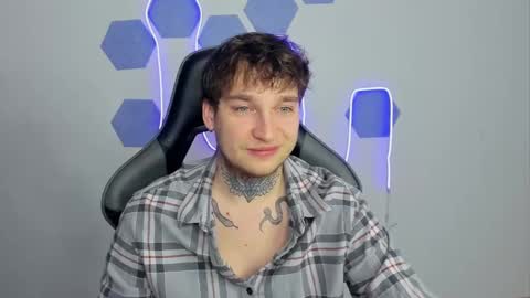 Snapshot of chris_tyson chatting on 12.17.24 Chris Tyson online show from 12.17.24