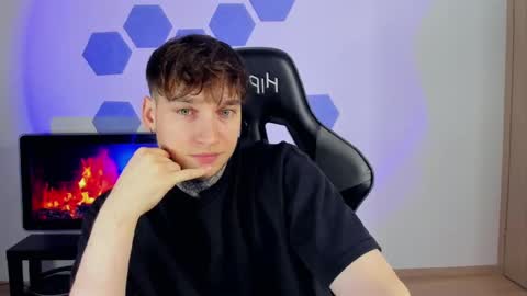 Snapshot of chris_tyson chatting on 02.28.25 Chris Tyson online show from 02.28.25