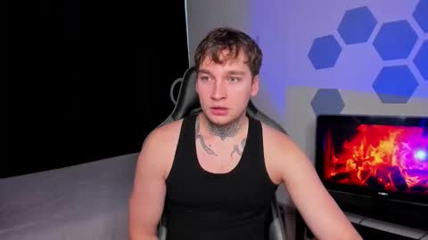 Snapshot of chris_tyson chatting on 10.05.25 Chris Tyson online show from 10.05.25