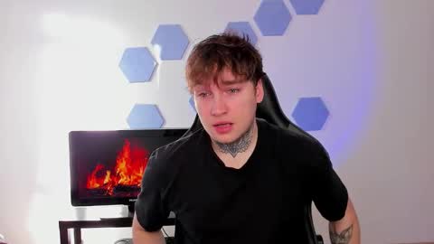 Snapshot of chris_tyson chatting on 11.17.25 Chris Tyson online show from 11.17.25