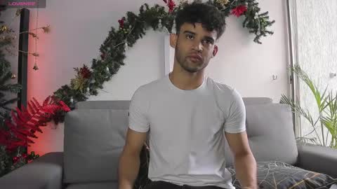 Im Chirs IM MODEL INDEPENDT online show from 12.27.24