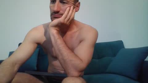 Snapshot of chrisaron chatting on 04.21.26 chrisaron online show from 04.21.26