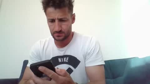 Snapshot of chrisaron chatting on 04.27.26 chrisaron online show from 04.27.26