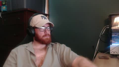 Snapshot of chrismg89 chatting on 07.12.26 chrismg89 online show from 07.12.26