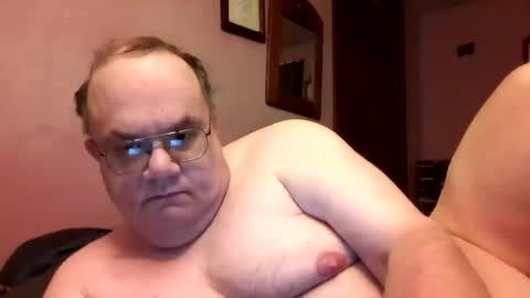 Snapshot of chrismini312 chatting on 06.18.26 Chris The Jerk Off King online show from 06.18.26