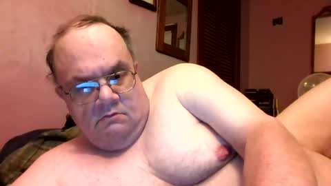 Snapshot of chrismini312 chatting on 06.18.26 Chris The Jerk Off King online show from 06.18.26