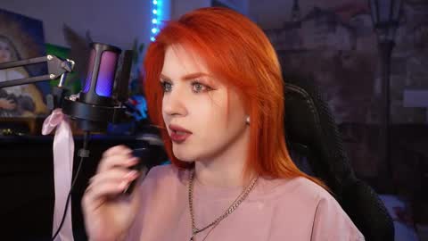 Snapshot of chriss_foxx chatting on 03.07.25 chriss_foxx online show from 03.07.25