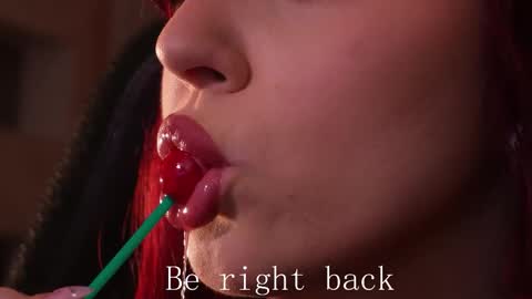 Snapshot of chriss_foxx chatting on 10.17.25 chriss_foxx online show from 10.17.25