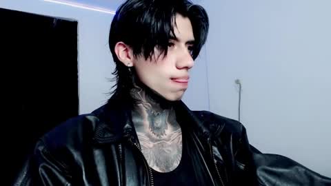 CHRIS  INDEPENT MODEL online show from 02.13.25