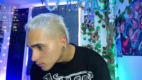 Christian Wang online show from 12.19.24