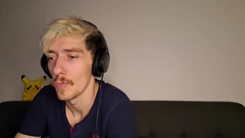 Snapshot of chrisslicer chatting on 10.03.25 Christopher online show from 10.03.25