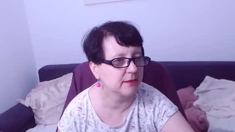 Christa online show from 10.20.25