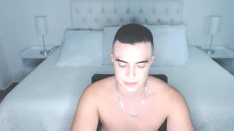 Snapshot of christiandiorx chatting on 11.26.25 christiandiorx online show from 11.26.25