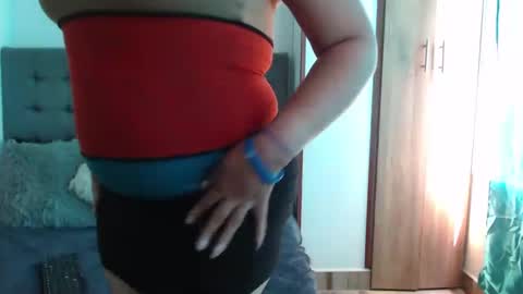 Snapshot of christiinemoore chatting on 01.17.25 Christine Moore online show from 01.17.25