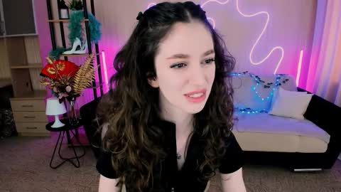 christinaconteeree online show from 09.14.25