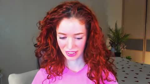 Snapshot of christinaconteeree chatting on 07.11.26 christinaconteeree online show from 07.11.26