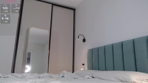 chris online show from 10.15.25