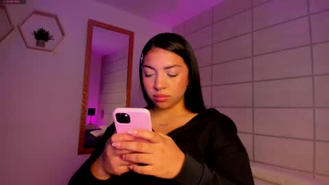 Christine  online show from 04.18.26