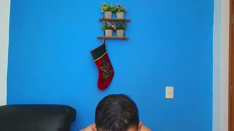 Snapshot of christopher_w chatting on 12.14.24 Christopher online show from 12.14.24