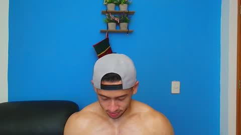 Snapshot of christopher_w chatting on 12.22.24 Christopher online show from 12.22.24