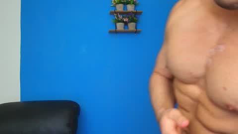 Snapshot of christopher_w chatting on 01.19.25 Christopher online show from 01.19.25