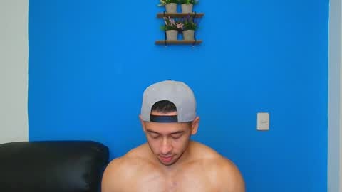 Snapshot of christopher_w chatting on 01.21.25 Christopher online show from 01.21.25