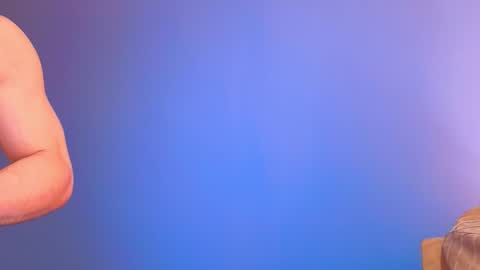 Snapshot of christopher_w chatting on 11.04.25 Christopher online show from 11.04.25