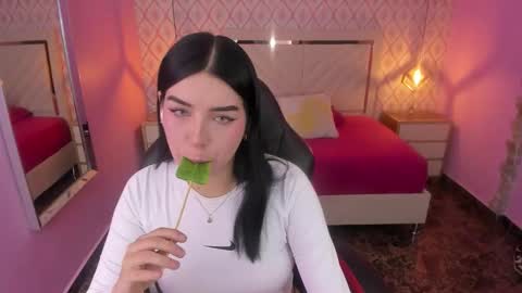 CHRISTY  online show from 10.20.25