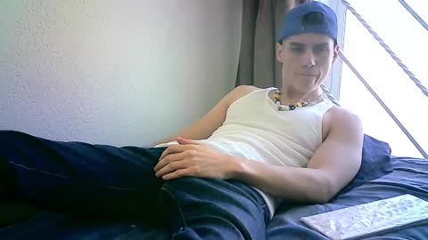 Chrixtopherobin online show from 12.11.24