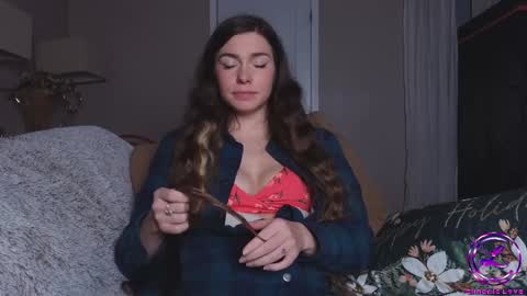 Snapshot of chroniclove chatting on 01.25.25 Marley online show from 01.25.25