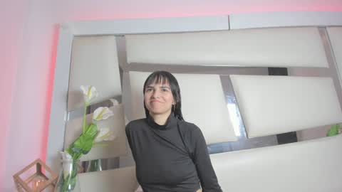 instagram chrystaljade.1 online show from 12.11.24