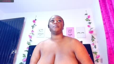 Snapshot of ciaraebonyxxx chatting on 02.04.25 ciaraebonyxxx online show from 02.04.25