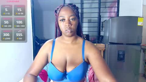 Snapshot of ciaraebonyxxx chatting on 10.15.25 ciaraebonyxxx online show from 10.15.25